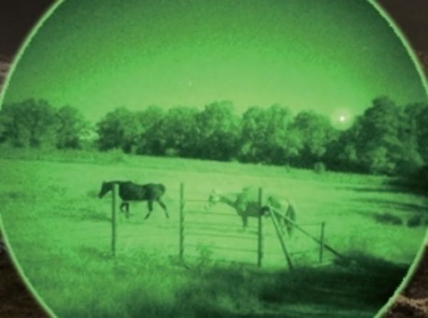 NV-04 Night Vision Monocular & Goggle (3)